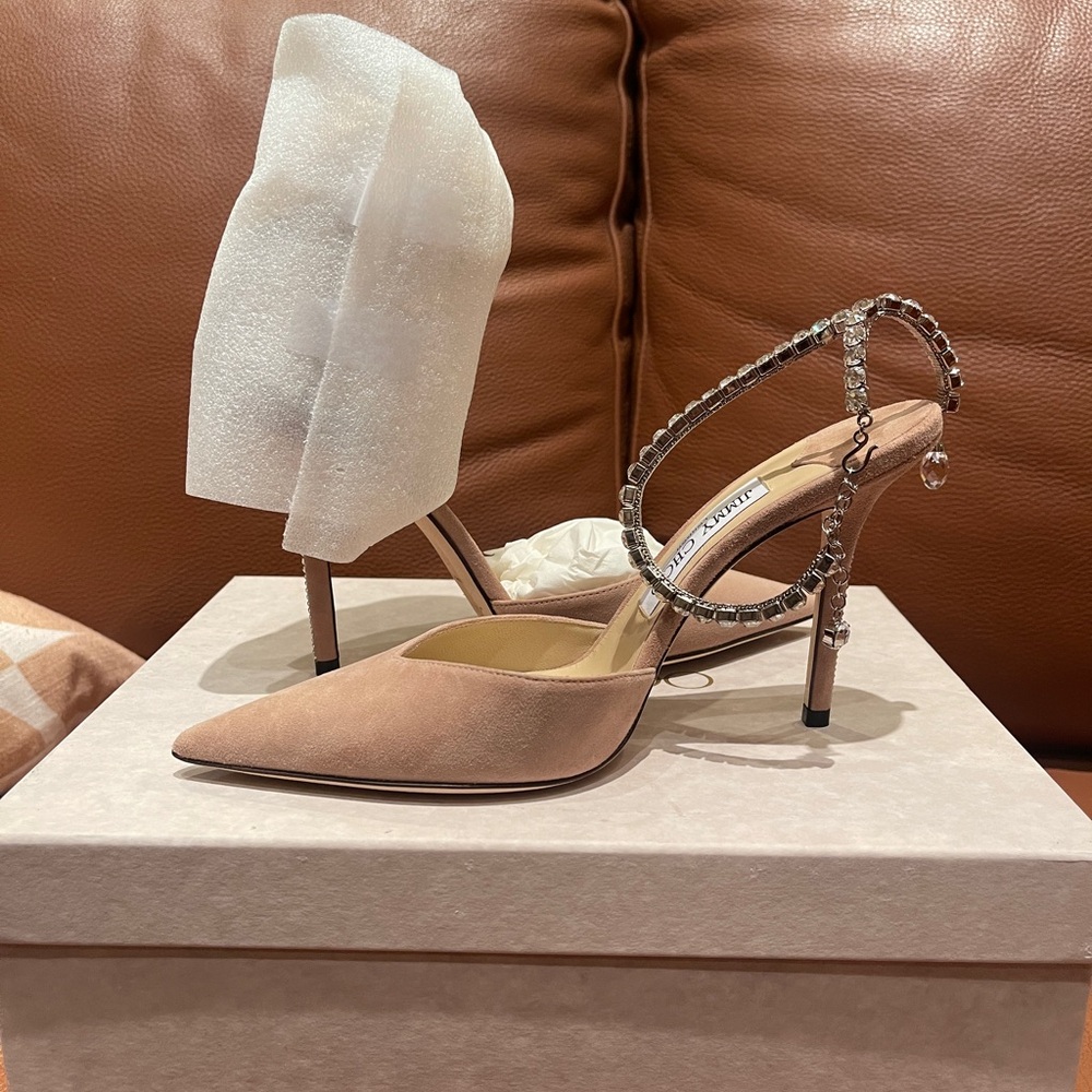 Jimmy Choo Pink Saeda heels. Suede, 100 mm. Never worn before. Size 37.5
